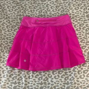 pow pink lululemon tennis skirt!
